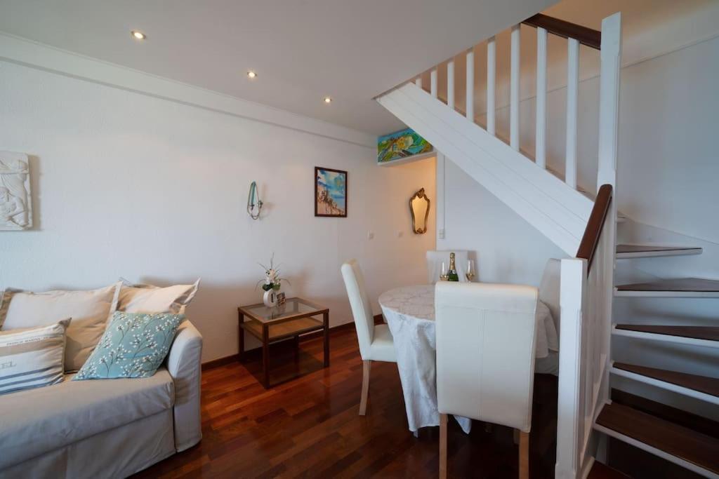 La Prom - A Two Bedroom Apartment With A Sea View Nice Bagian luar foto